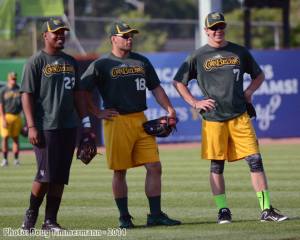 Schwartz in in the middle, Dudley to the right