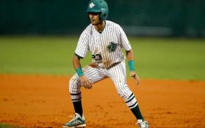 Alex Mata baserunning St Leo 2014